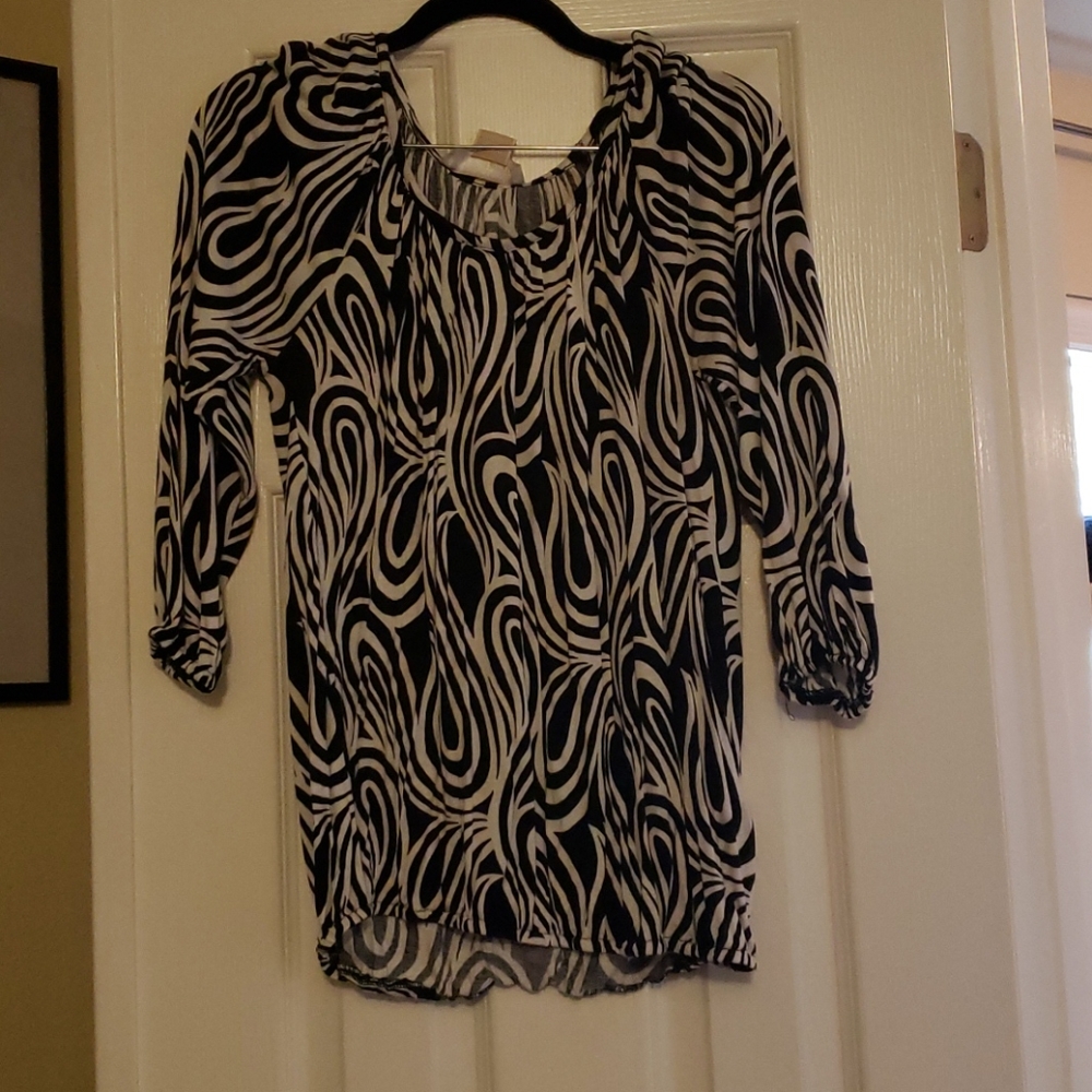 Michael Kors Black and White blouse